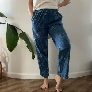 Po-em lounger pants in Hoja print